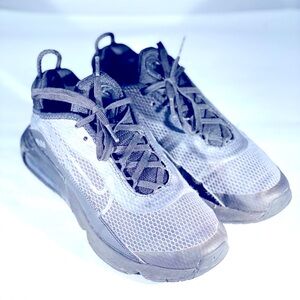 Nike Air‎ Max AM 270